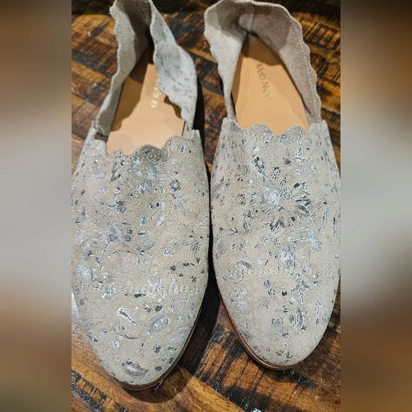 Klub Nico Georgette shoe Pewter Floral Novelty Suede. Size 9 - Picture 7 of 14